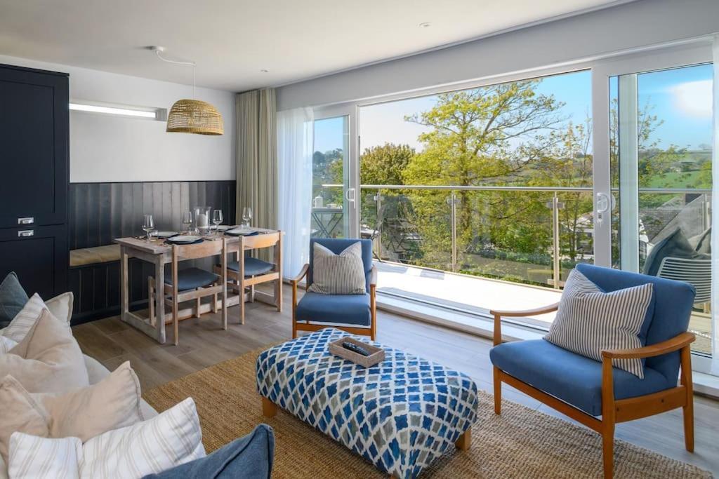 High Tide - Luxury 2 Bed Apartment With Parking Saundersfoot Bagian luar foto