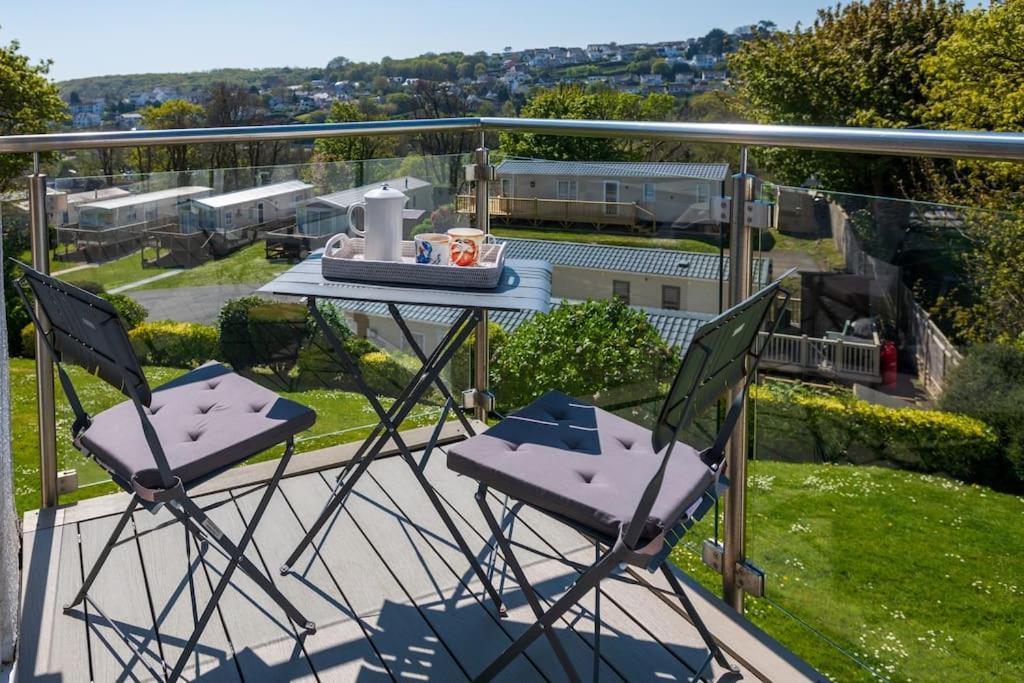 High Tide - Luxury 2 Bed Apartment With Parking Saundersfoot Bagian luar foto